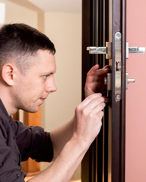 : Professional Locksmith For Commercial And Residential Locksmith Services in Edwardsville